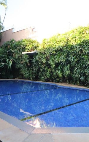 Casa para alugar com 673m², 4 quartos e 6 vagasPiscina