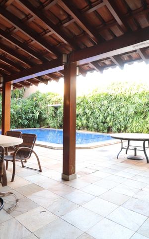 Casa para alugar com 673m², 4 quartos e 6 vagasVaranda