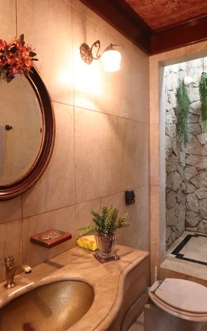Casa para alugar com 673m², 4 quartos e 6 vagasLavabo