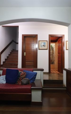Casa para alugar com 673m², 4 quartos e 6 vagasSala de TV