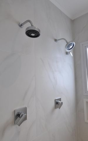 Casa à venda com 2198m², 4 quartos e 10 vagasBanheiro da Suíte Master