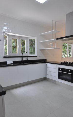 Casa à venda com 2198m², 4 quartos e 10 vagasCozinha