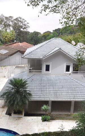 Casa à venda com 2198m², 4 quartos e 10 vagasAspecto geral do imóvel