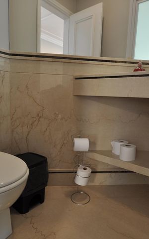 Casa à venda com 2198m², 4 quartos e 10 vagasLavabo 1