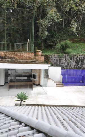 Casa à venda com 2198m², 4 quartos e 10 vagasVista da Sacada do Escritório