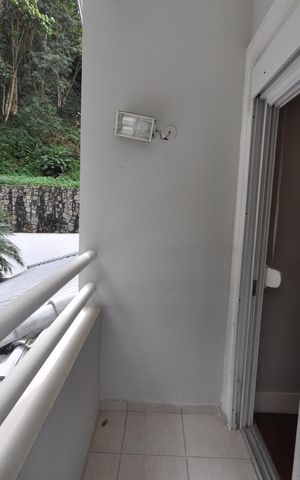 Casa à venda com 2198m², 4 quartos e 10 vagasSacada do Escritório