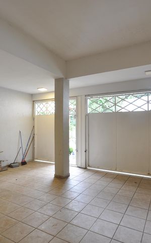 Casa à venda com 2198m², 4 quartos e 10 vagasGaragem