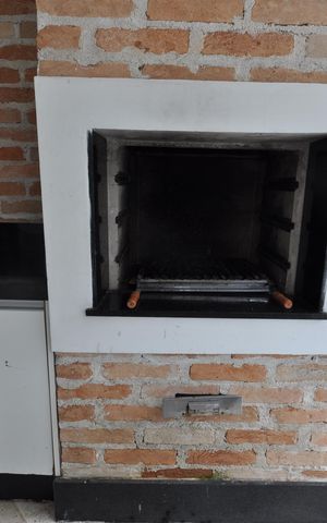 Casa à venda com 2198m², 4 quartos e 10 vagasChurrasqueira