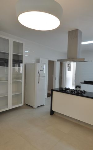 Casa à venda com 2198m², 4 quartos e 10 vagasCozinha