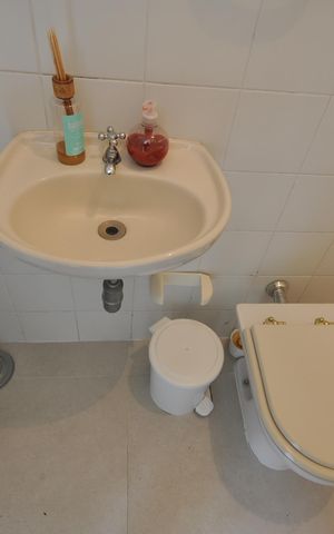 Casa à venda com 2198m², 4 quartos e 10 vagasBanheiro de serviço