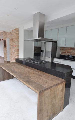 Casa à venda com 2198m², 4 quartos e 10 vagasEspaço Gourmet