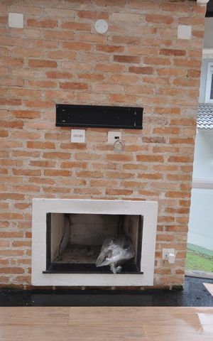 Casa à venda com 2198m², 4 quartos e 10 vagasLareira