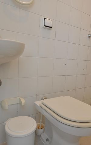 Casa à venda com 2198m², 4 quartos e 10 vagasBanheiro de serviço