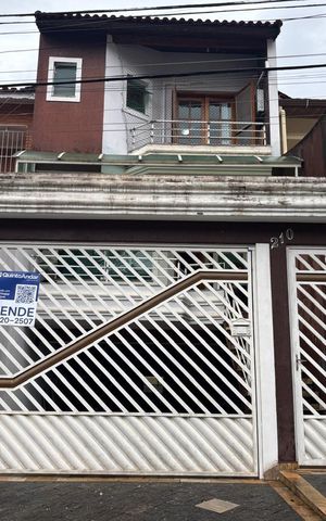 Casa à venda com 235m², 3 quartos e 5 vagasFachada 