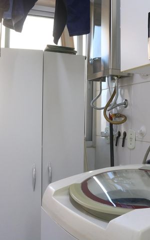 Apartamento à venda com 55m², 2 quartos e 1 vagaCozinha e Área de Serviço