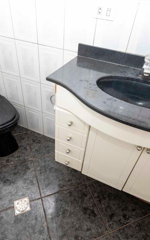 Casa para alugar com 120m², 3 quartos e 2 vagasLAVABO