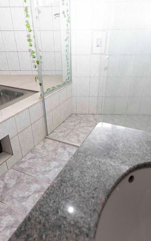 Casa para alugar com 120m², 3 quartos e 2 vagasQUARTO Nº 3 - SUITE