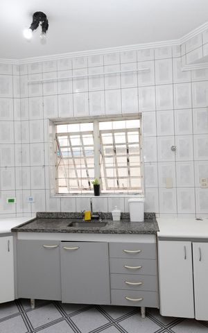 Casa para alugar com 120m², 3 quartos e 2 vagasCOZINHA