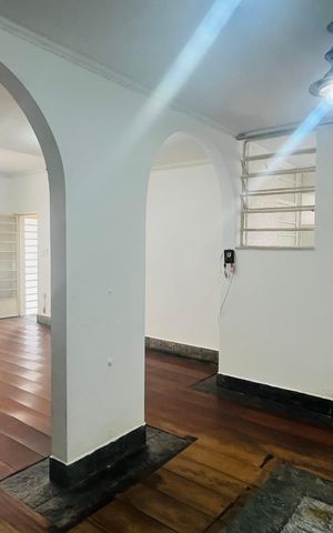 Casa à venda com 210m², 3 quartos e 2 vagas