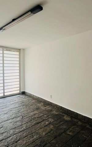 Casa à venda com 210m², 3 quartos e 2 vagas