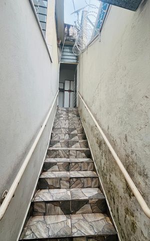 Casa à venda com 210m², 3 quartos e 2 vagas