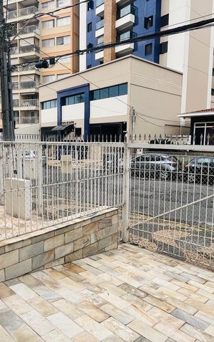 Casa à venda com 210m², 3 quartos e 2 vagas