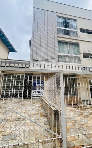 Casa à venda com 210m², 3 quartos e 2 vagas