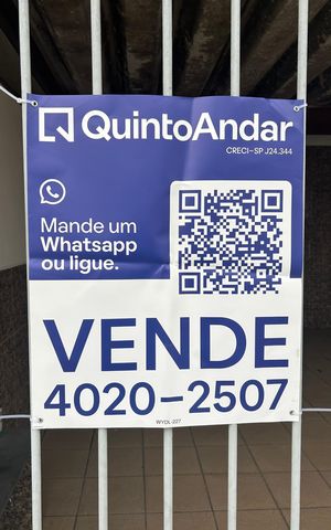 Casa à venda com 205m², 3 quartos e 2 vagas Casa à venda com 205m², 3 quartos e 2 vagasPlaca