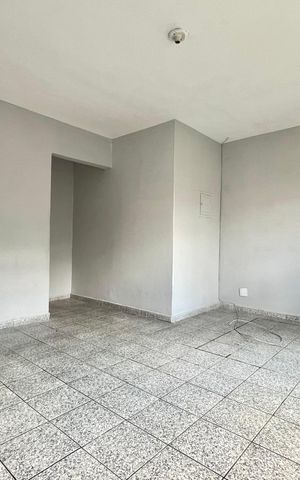 Apartamento para alugar com 72m², 2 quartos e sem vaga Apartamento para alugar com 72m², 2 quartos e sem vagaSala