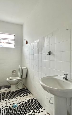 Apartamento para alugar com 72m², 2 quartos e sem vaga Apartamento para alugar com 72m², 2 quartos e sem vagaBanheiro