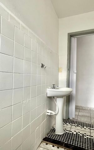 Apartamento para alugar com 72m², 2 quartos e sem vaga Apartamento para alugar com 72m², 2 quartos e sem vagaBanheiro