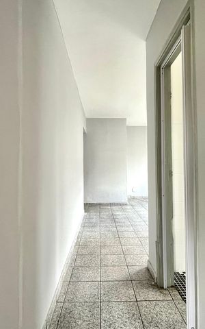 Apartamento para alugar com 72m², 2 quartos e sem vaga Apartamento para alugar com 72m², 2 quartos e sem vagaCorredor