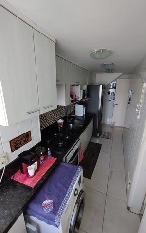 Apartamento à venda com 157m², 4 quartos e 2 vagas Apartamento à venda com 157m², 4 quartos e 2 vagasCozinha