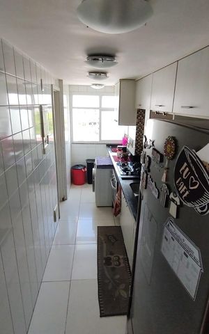 Apartamento à venda com 157m², 4 quartos e 2 vagas Apartamento à venda com 157m², 4 quartos e 2 vagasCozinha