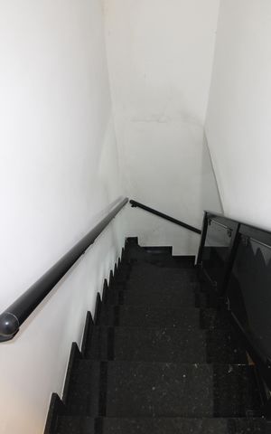 Casa para alugar com 150m², 3 quartos e 1 vagaEscada