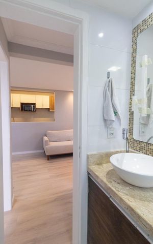Apartamento para alugar com 51m², 2 quartos e 1 vaga Apartamento para alugar com 51m², 2 quartos e 1 vagaBanheiro Social