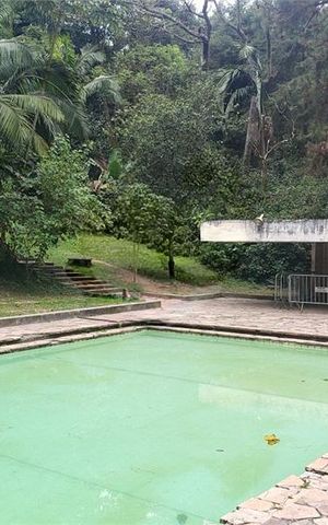 Casa à venda com 380m², 4 quartos e 20 vagas