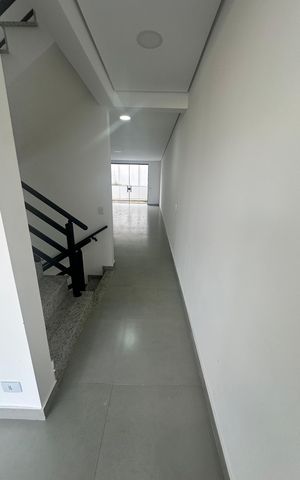 Casa à venda com 204m², 3 quartos e 4 vagasÁrea externa