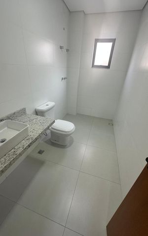Casa à venda com 204m², 3 quartos e 4 vagasBanheiro
