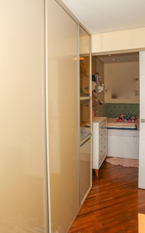 Apartamento à venda com 216m², 3 quartos e 4 vagas Apartamento à venda com 216m², 3 quartos e 4 vagasSuíte 2