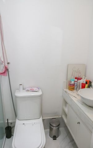 Apartamento à venda com 216m², 3 quartos e 4 vagas Apartamento à venda com 216m², 3 quartos e 4 vagasBanheiro da Suíte 2