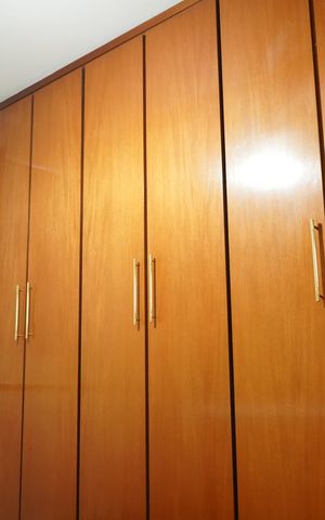 Casa à venda com 150m², 2 quartos e 2 vagasSuíte