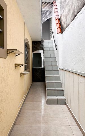 Casa para alugar com 133m², 2 quartos e 3 vagas Casa para alugar com 133m², 2 quartos e 3 vagasÁrea de Serviço