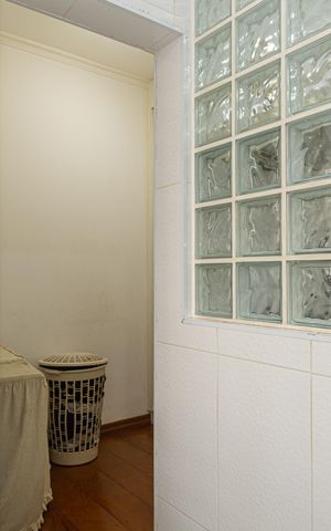 Apartamento à venda com 100m², 3 quartos e 1 vaga Apartamento à venda com 100m², 3 quartos e 1 vagaÁrea de Serviço