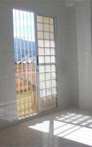 Casa à venda com 202m², 4 quartos e 2 vagas