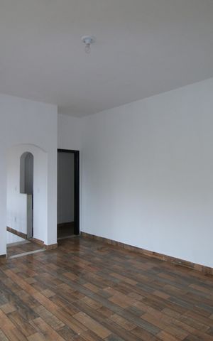 Casa para alugar com 160m², 2 quartos e 5 vagasSala