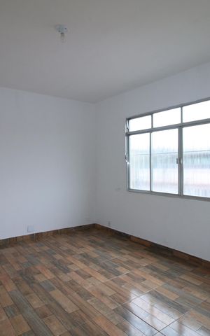Casa para alugar com 160m², 2 quartos e 5 vagasSala