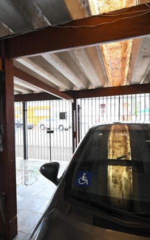 Casa à venda com 255m², 3 quartos e 3 vagasGaragem
