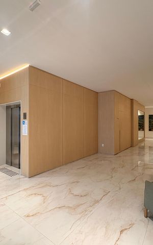 Apartamento à venda com 117m², 3 quartos e 2 vagas Apartamento à venda com 117m², 3 quartos e 2 vagasHall social