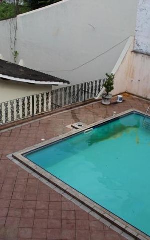 Casa à venda com 440m², 3 quartos e 6 vagas